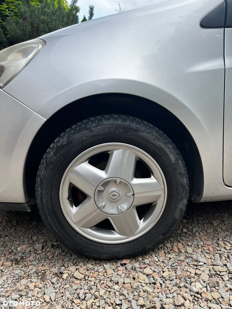 Renault Clio 1.2 16V Alize Euro5 - 5