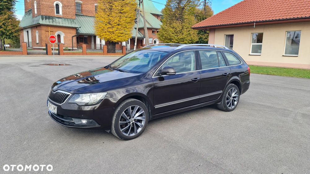 Skoda Superb 2.0 TDI Platinum DSG - 9