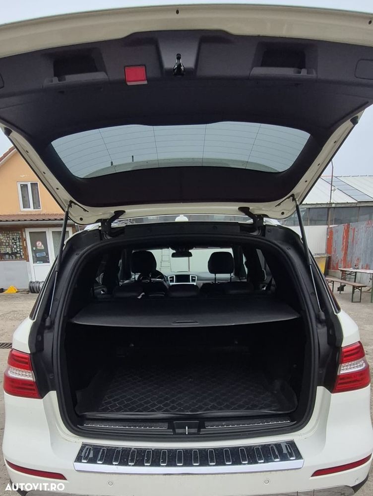 Mercedes-Benz ML - 13