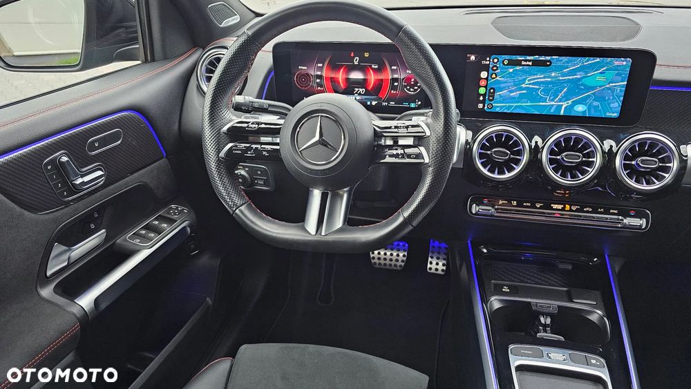 Mercedes-Benz GLB 250 AMG Line 8G-DCT - 32