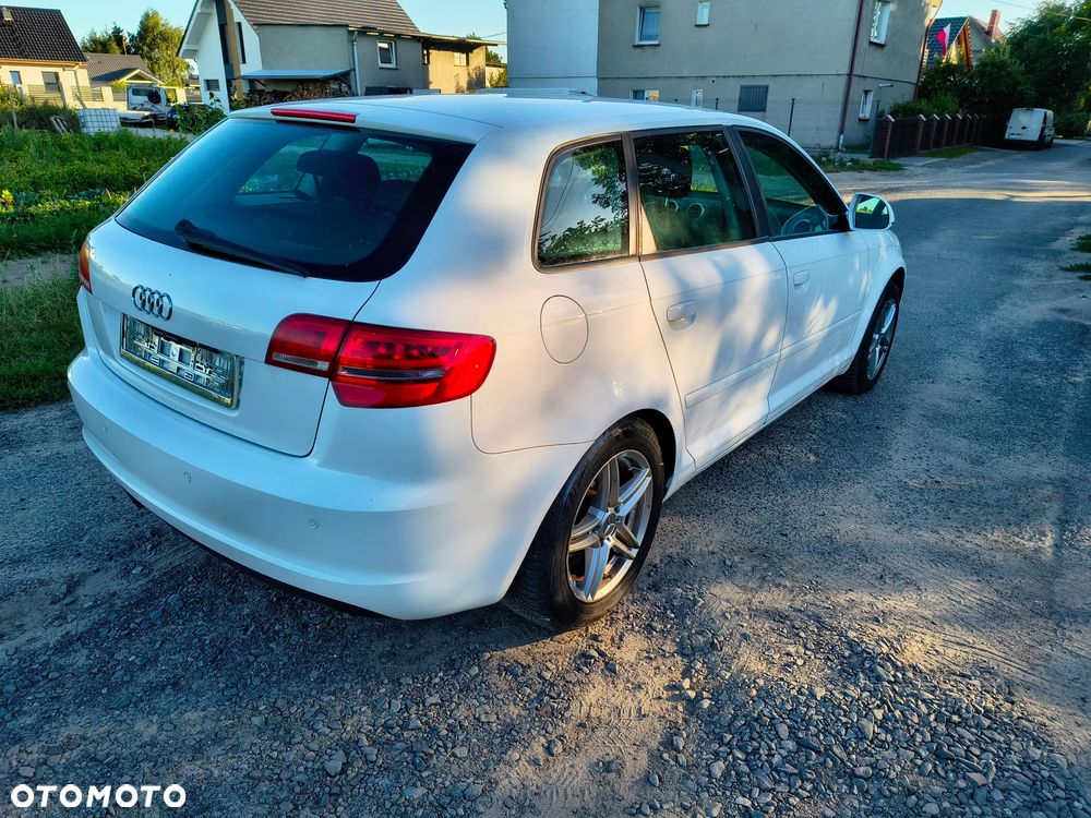 Audi A3 Sportback - 6