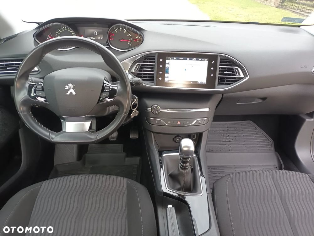 Peugeot 308 - 11