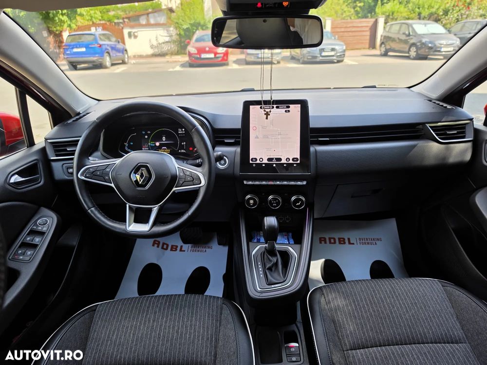 Renault Clio - 10