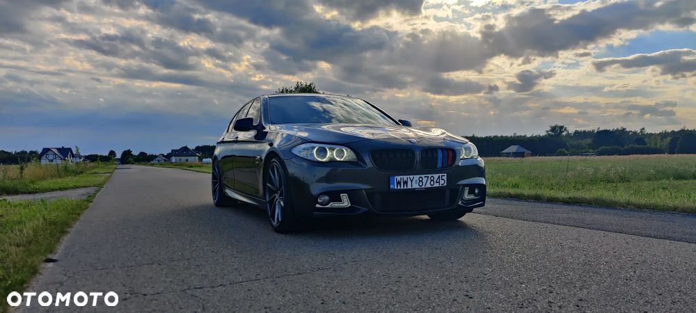 BMW Seria 5 550i - 3