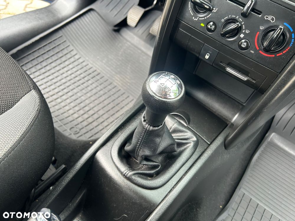 Peugeot 207 1.4 Trendy - 17