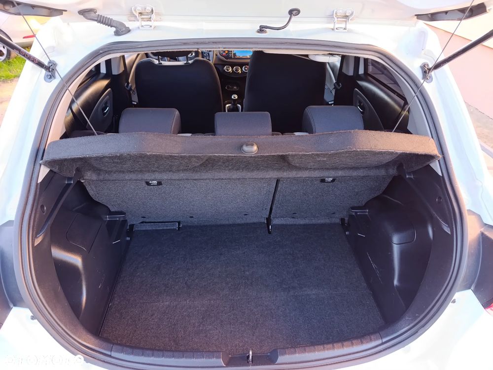 Toyota Yaris - 18