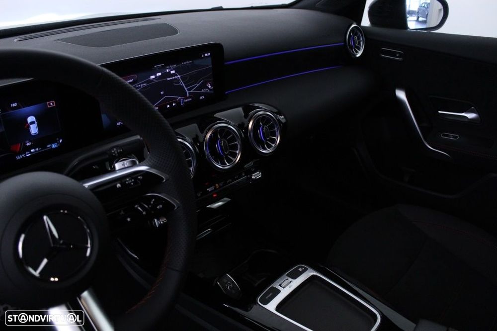Mercedes-Benz A 250 e AMG Line - 31