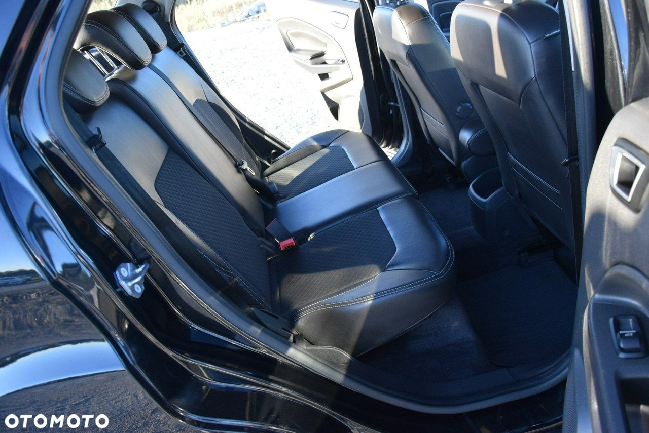 Ford EcoSport - 25