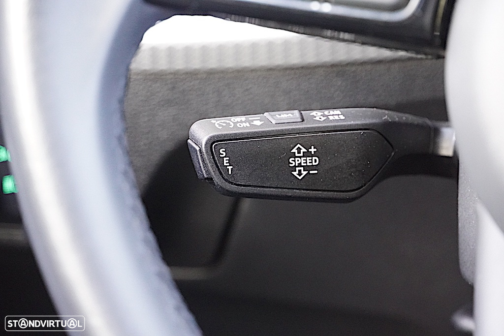 Audi Q2 30 TFSI Advanced - 30