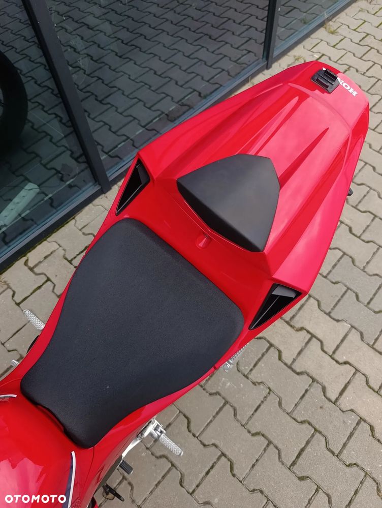 Honda CBR - 15