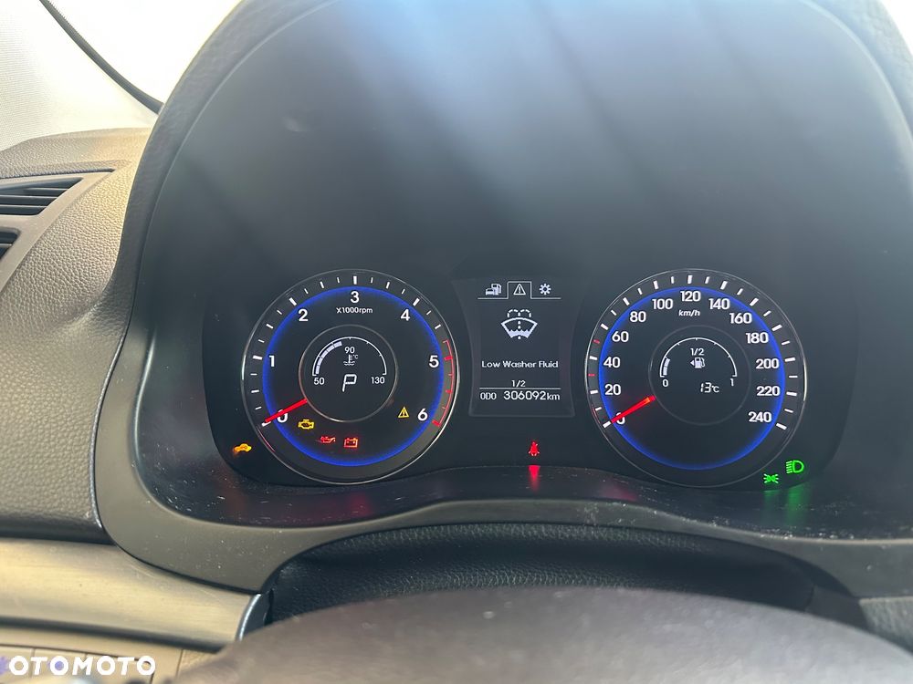 Hyundai i40 1.7 CRDi Comfort DCT - 13