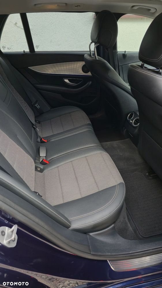 Mercedes-Benz Klasa E 220 d 9G-TRONIC Avantgarde - 16
