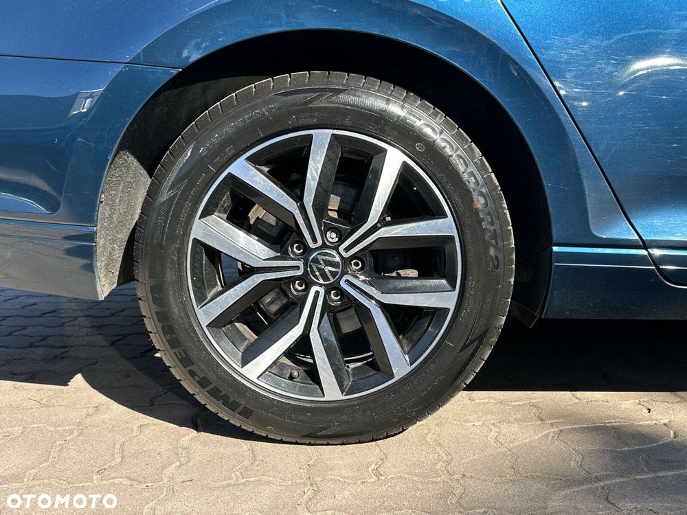 Volkswagen Passat 2.0 TDI EVO Business DSG - 36