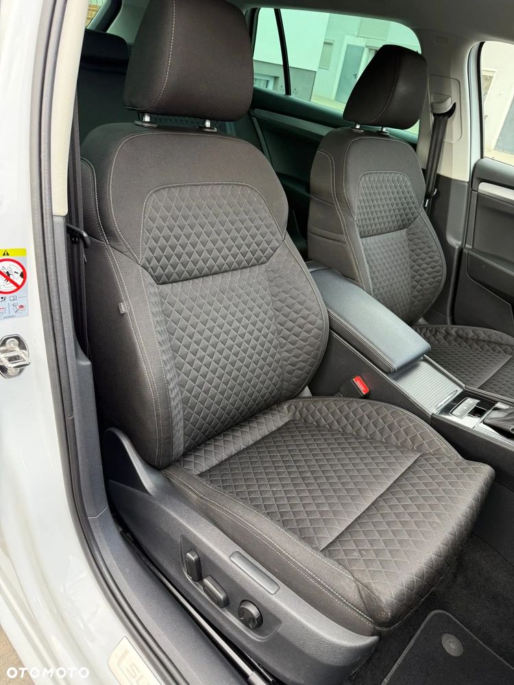 Skoda Superb 2.0 TDI DSG Premium Edition - 22