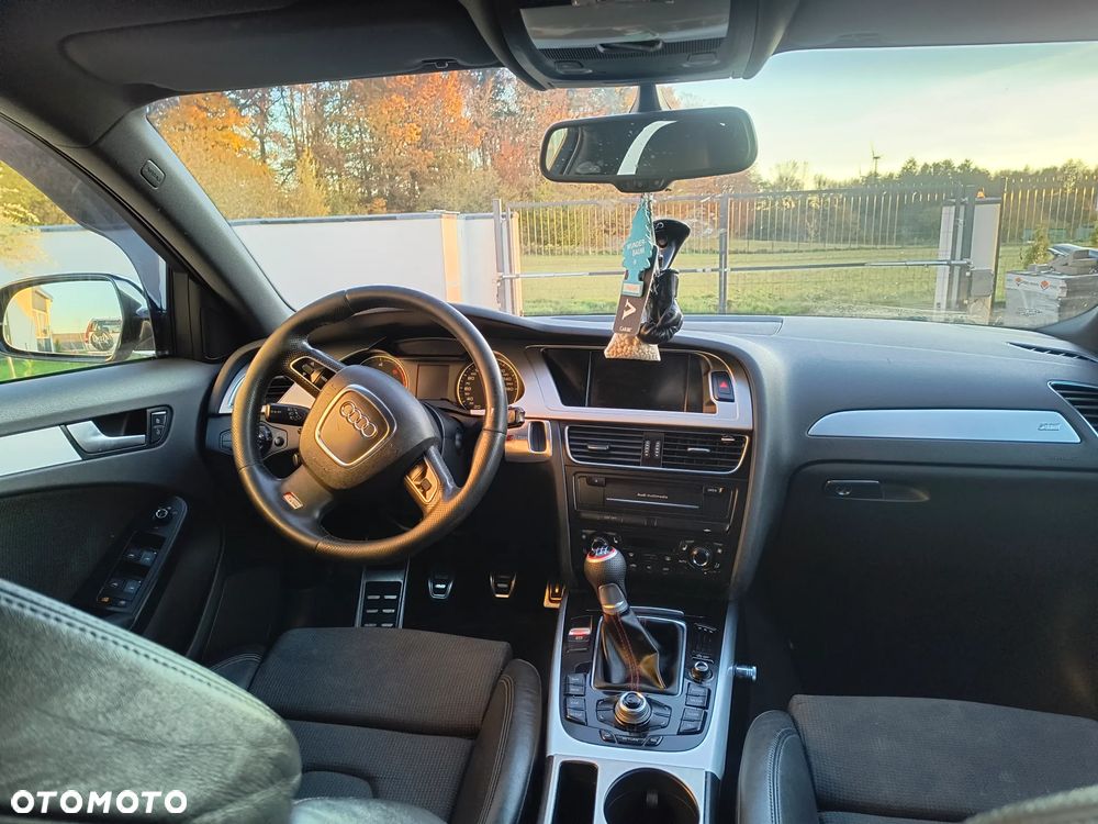 Audi A4 Avant 2.0 TDI - 11