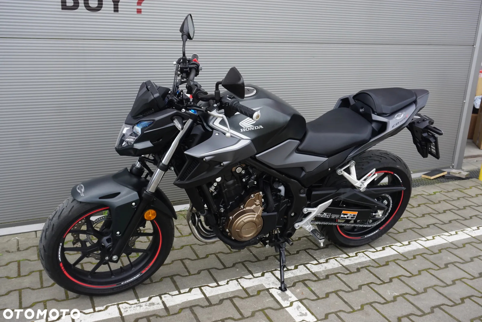 Honda CB - 12