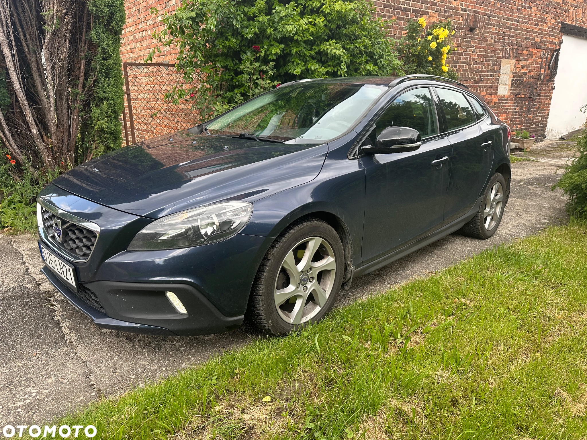 Volvo V40 Cross Country D2 Summum - 8