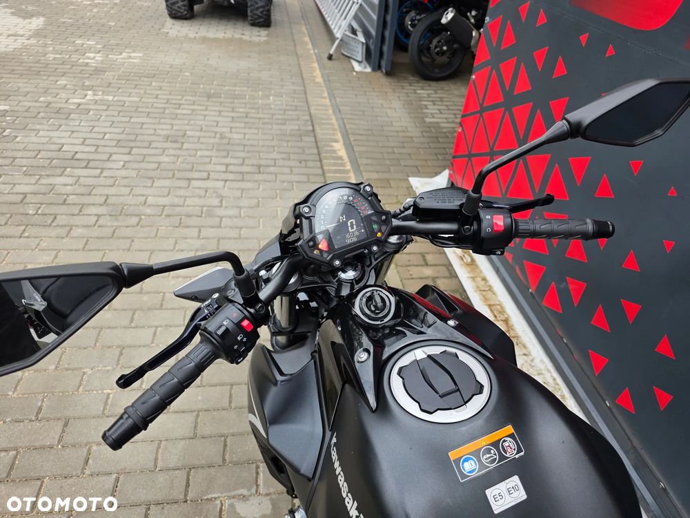 Kawasaki Z 650 - 18