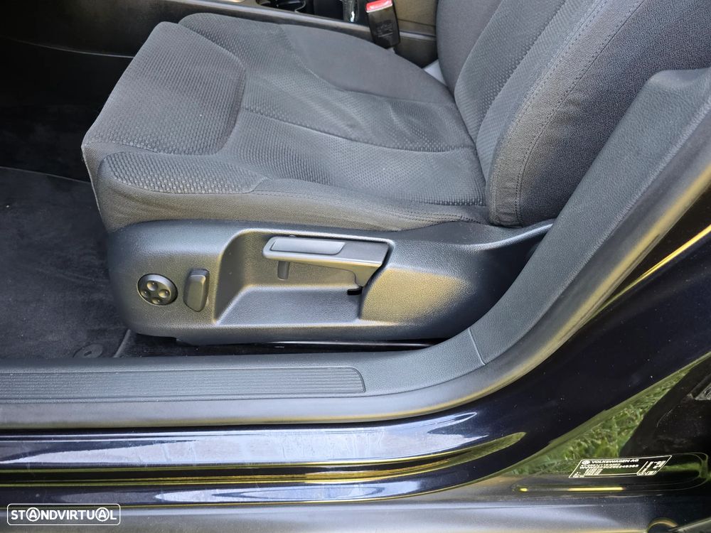 VW Passat Variant 1.9 TDi Confortline - 10