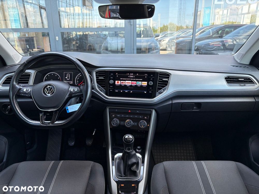 Volkswagen T-Roc - 10