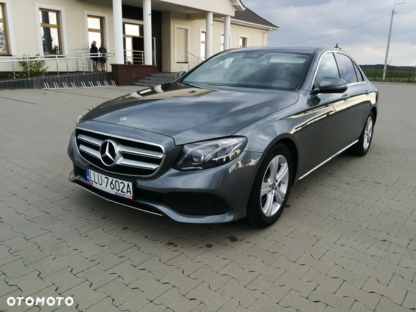 Mercedes-Benz Klasa E 200 d 9G-TRONIC