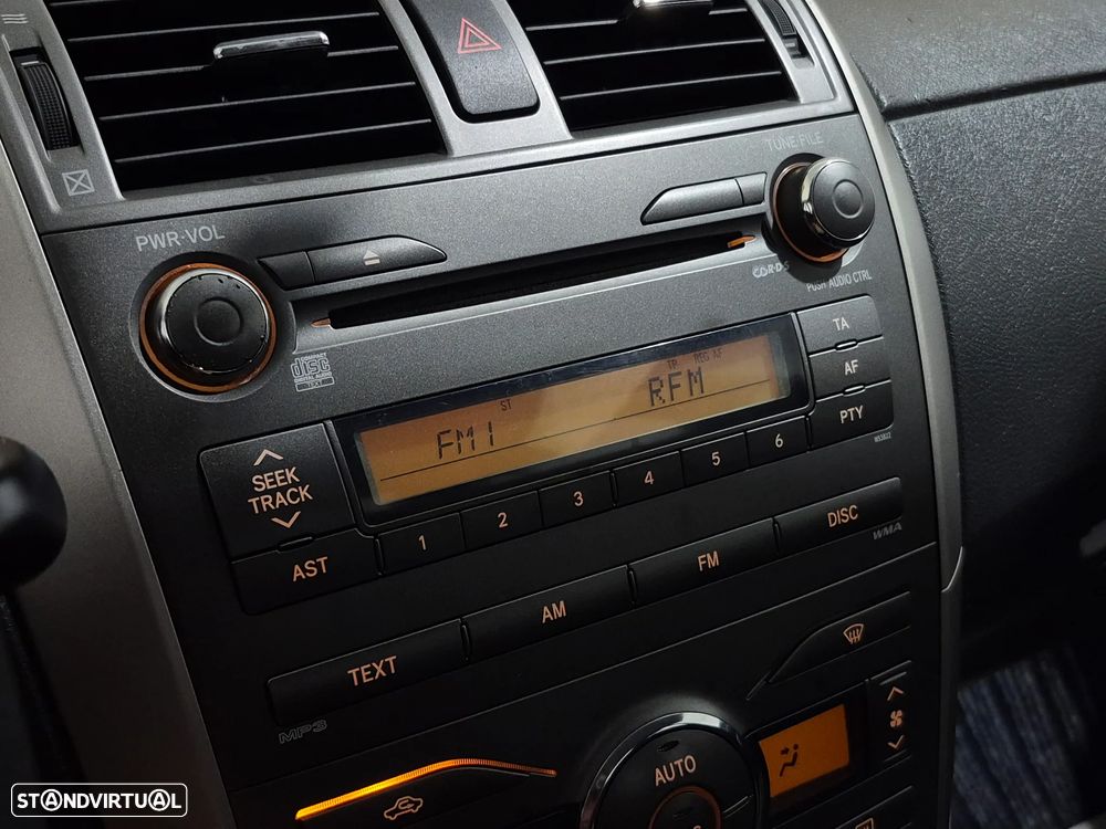 Toyota Corolla 1.4 VVT-i Sol - 21