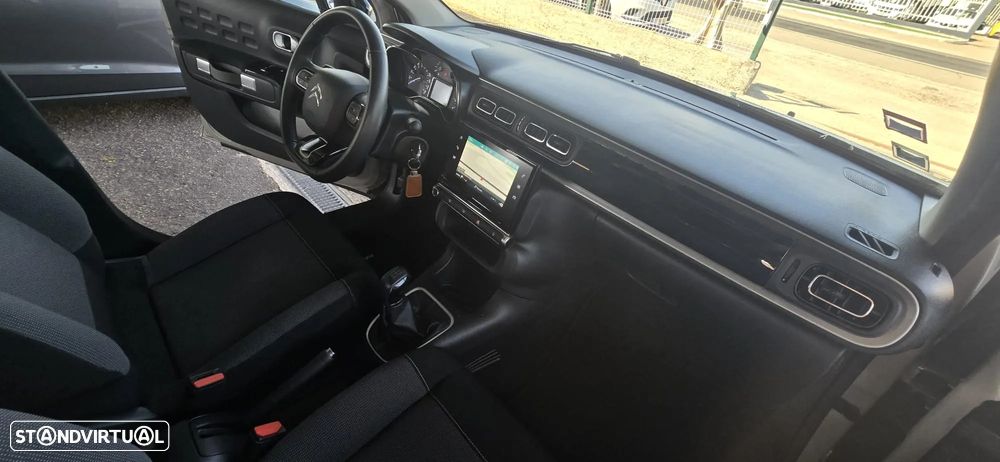 Citroën C3 1.2 PureTech Shine - 31