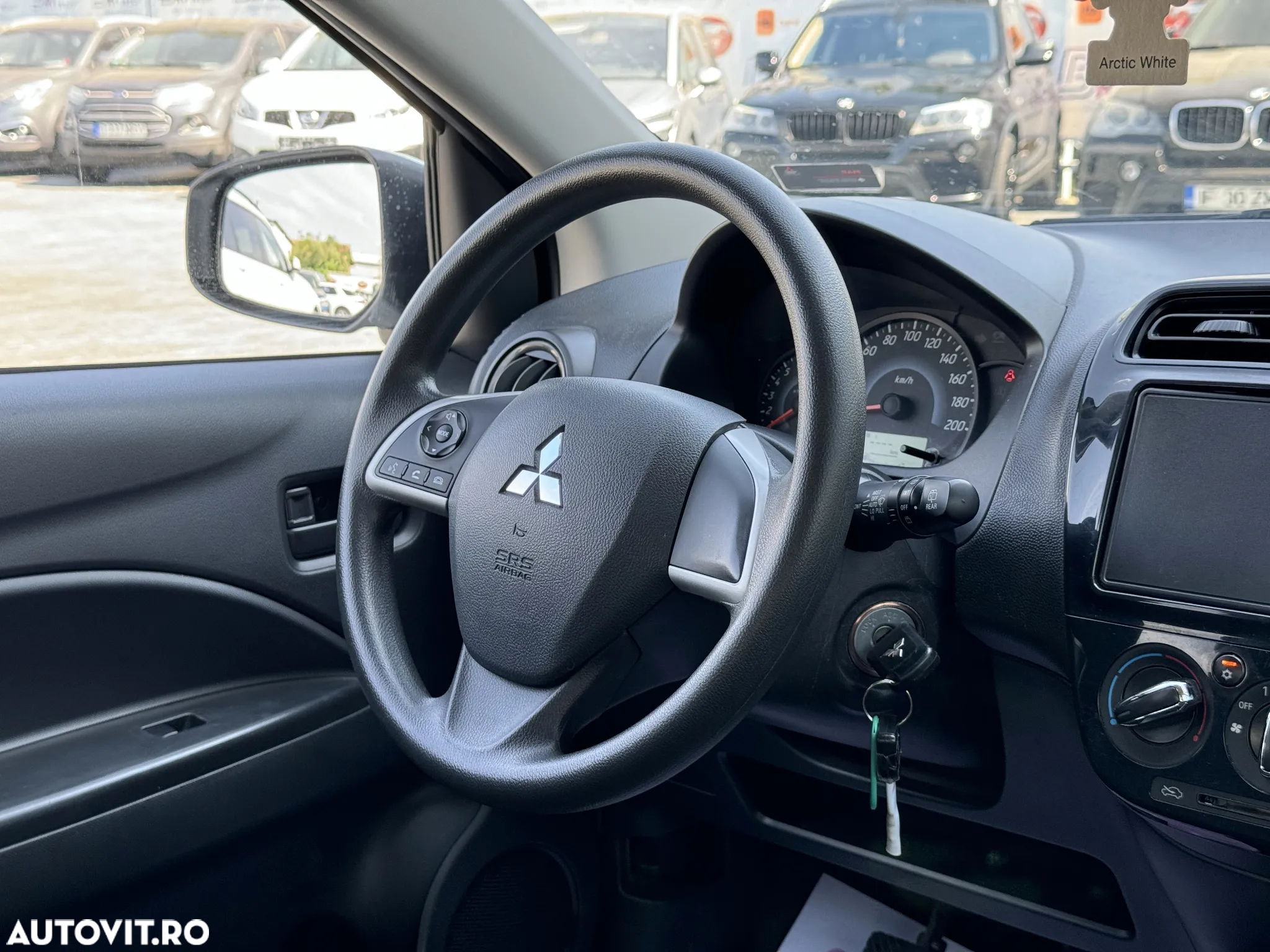 Mitsubishi Space Star - 8