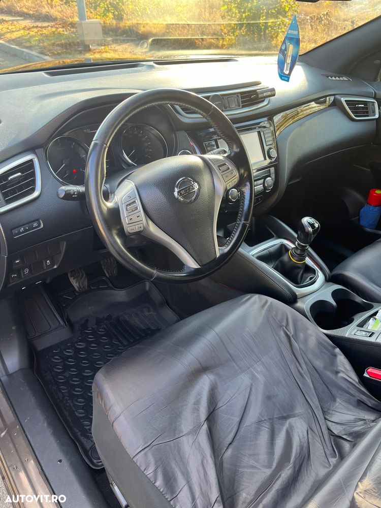 Nissan Qashqai 1.6 DCI TEKNA+ - 8