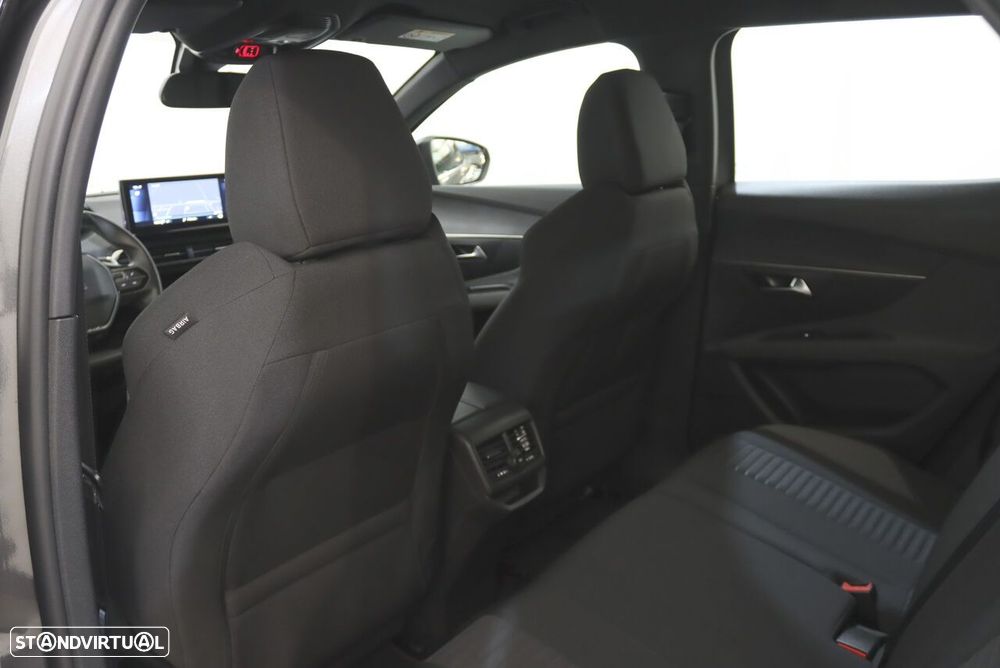 Peugeot 3008 1.5 BlueHDi Active Pack EAT8 - 8