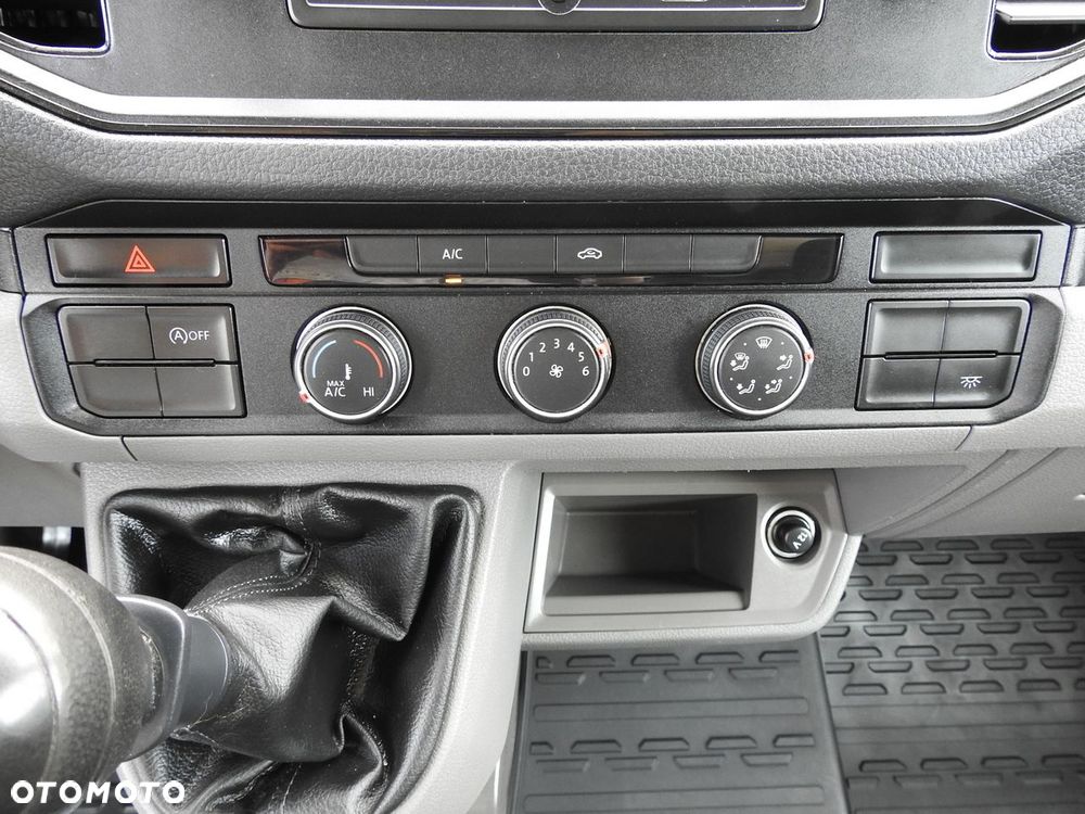 Volkswagen CRAFTER PLANDEKA WINDA 8 PALET WEBASTO TEMPOMAT  180KM - 38