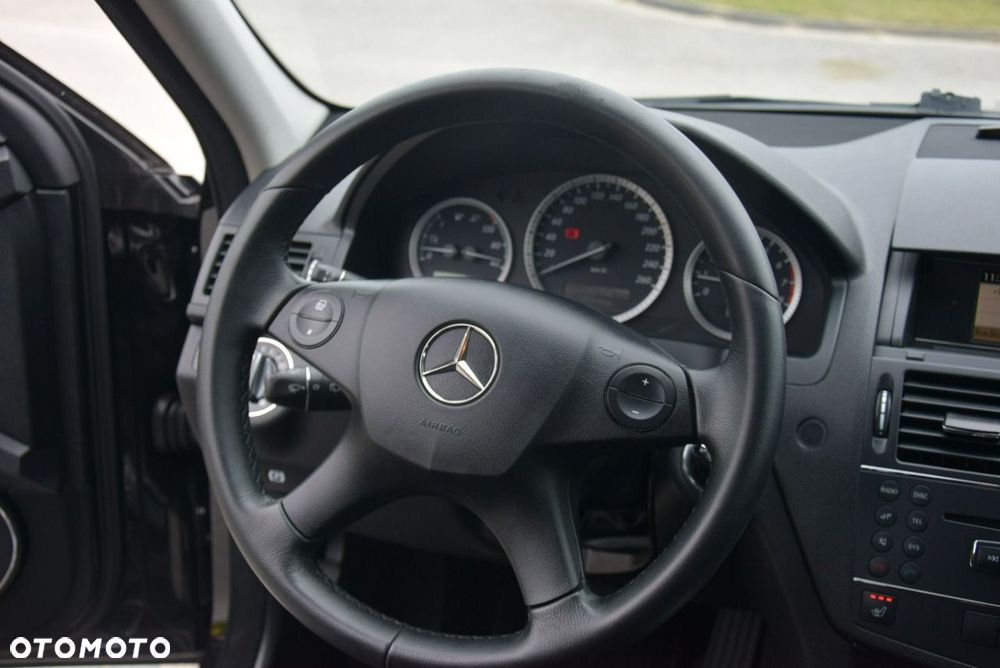 Mercedes-Benz Klasa C - 30