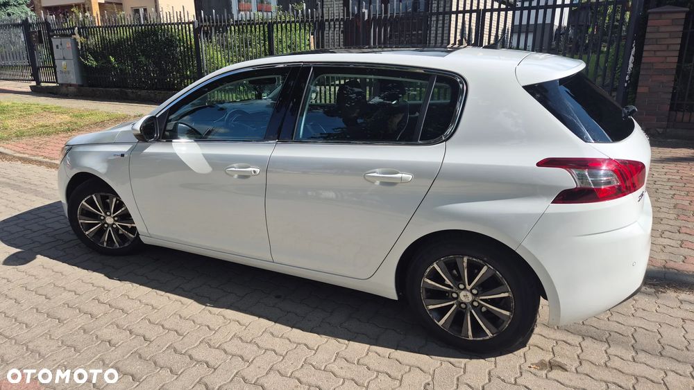 Peugeot 308 1.2 PureTech Allure S&S - 5