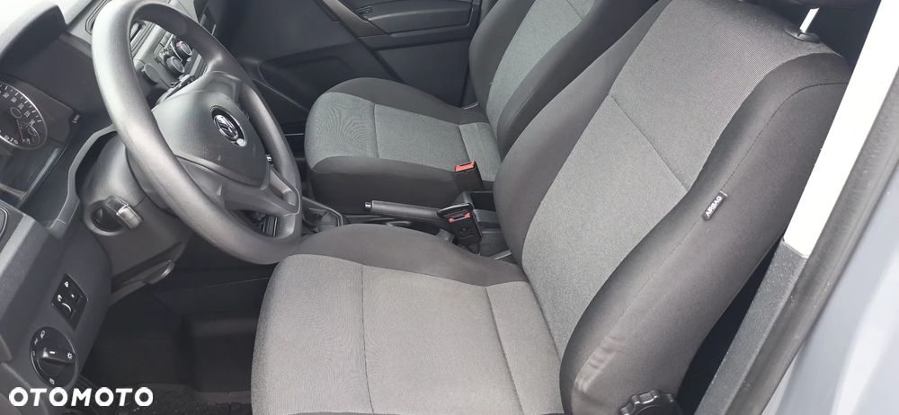Volkswagen Caddy - 23