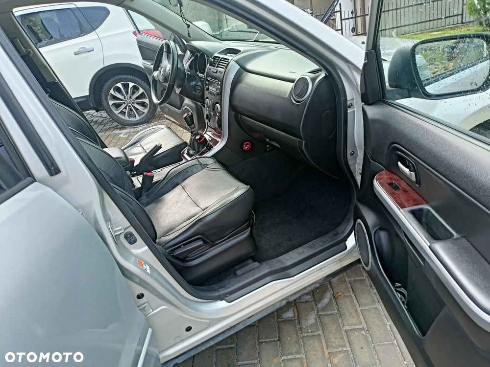 Suzuki Grand Vitara 2.0 De luxe - 5
