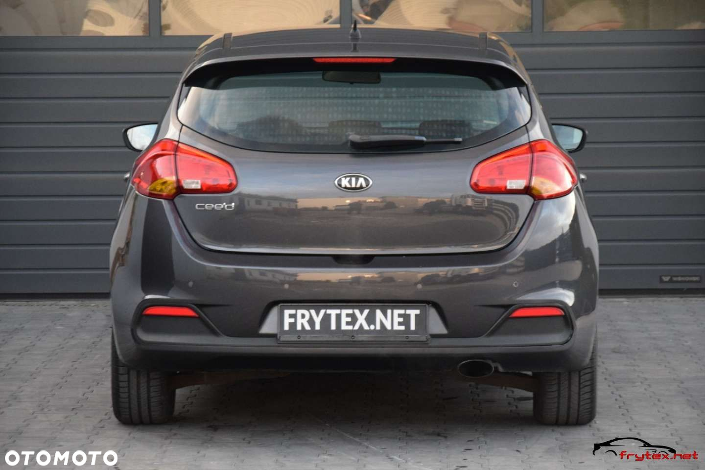 Kia Ceed - 13