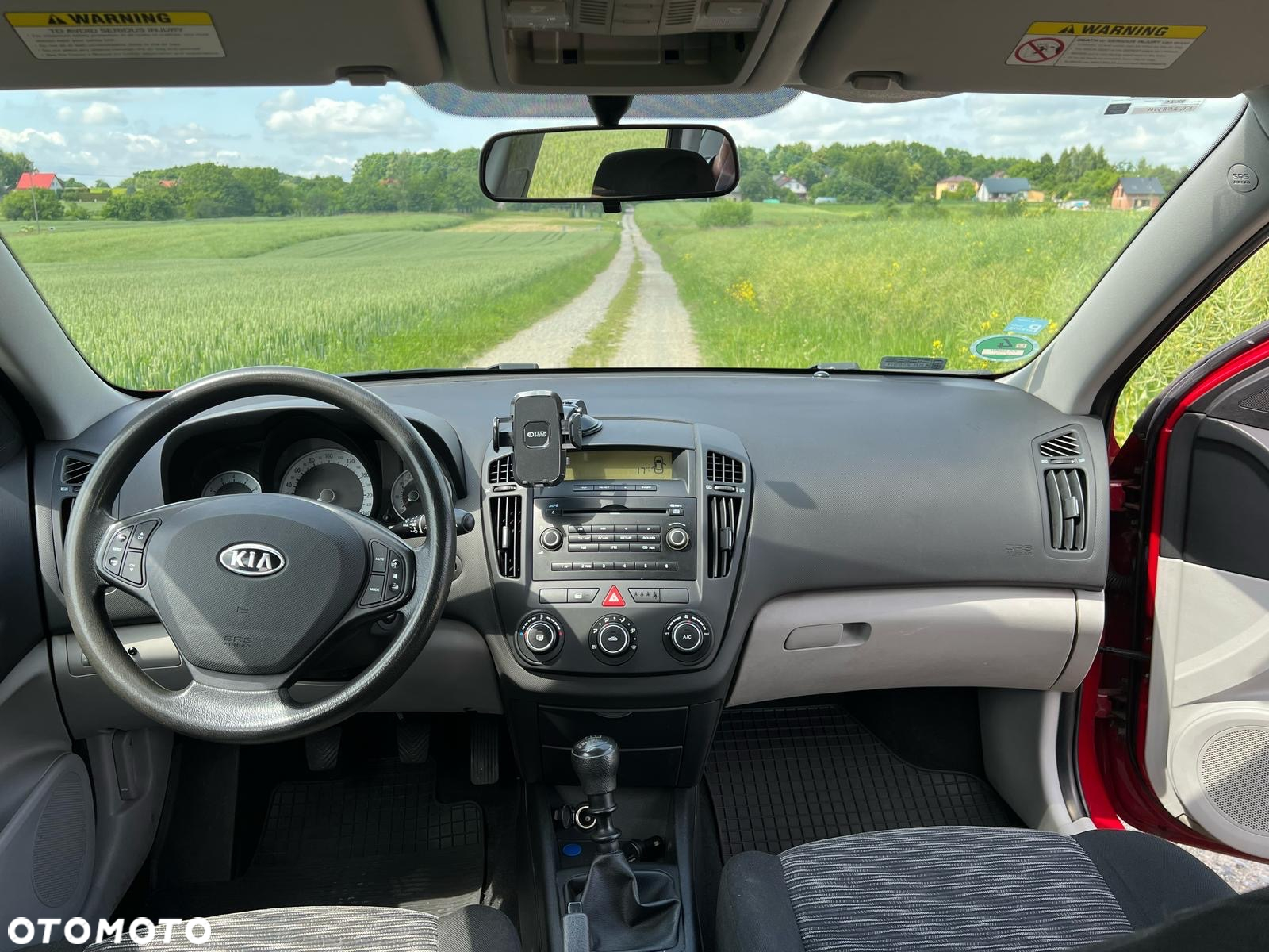 Kia Ceed - 22