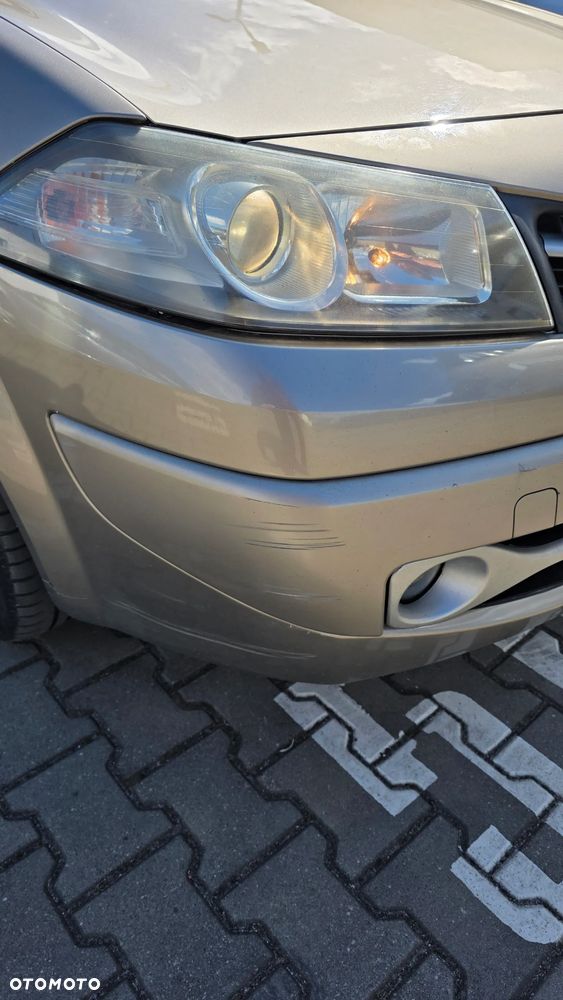 Renault Megane 1.6 Dynamique - 8