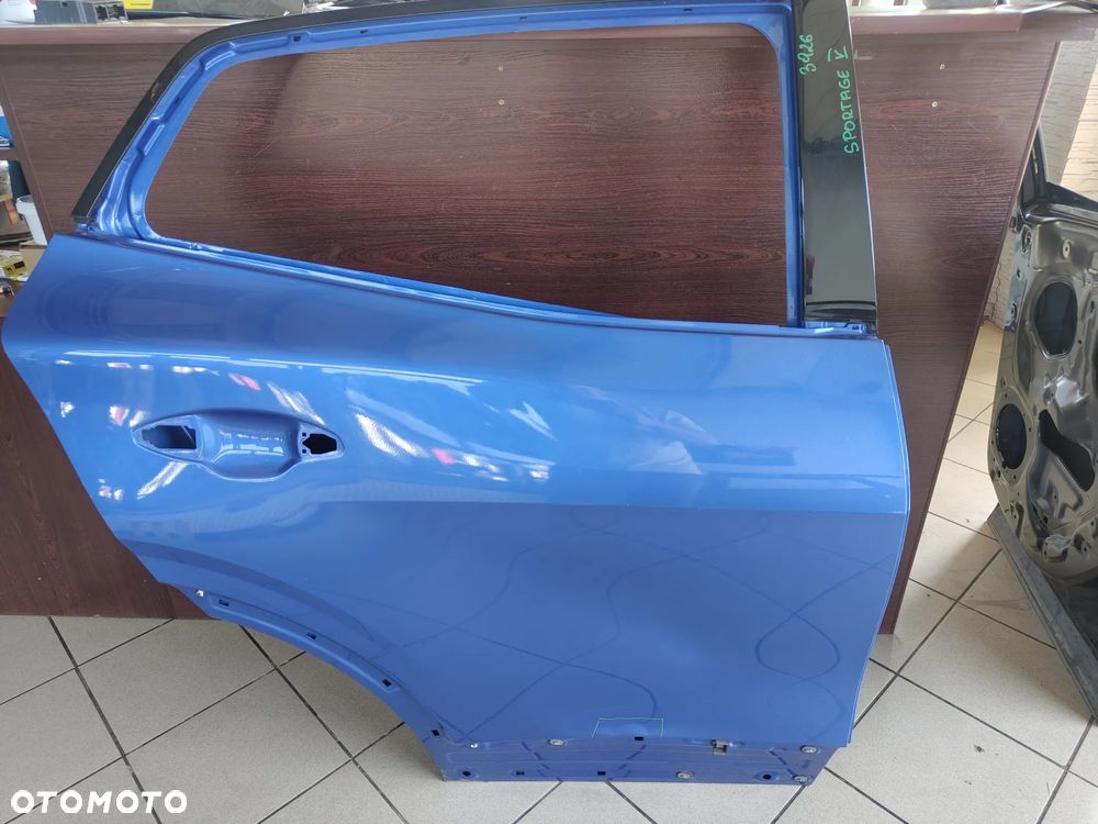 Kia Sportage V 5 drzwi prawe tyl