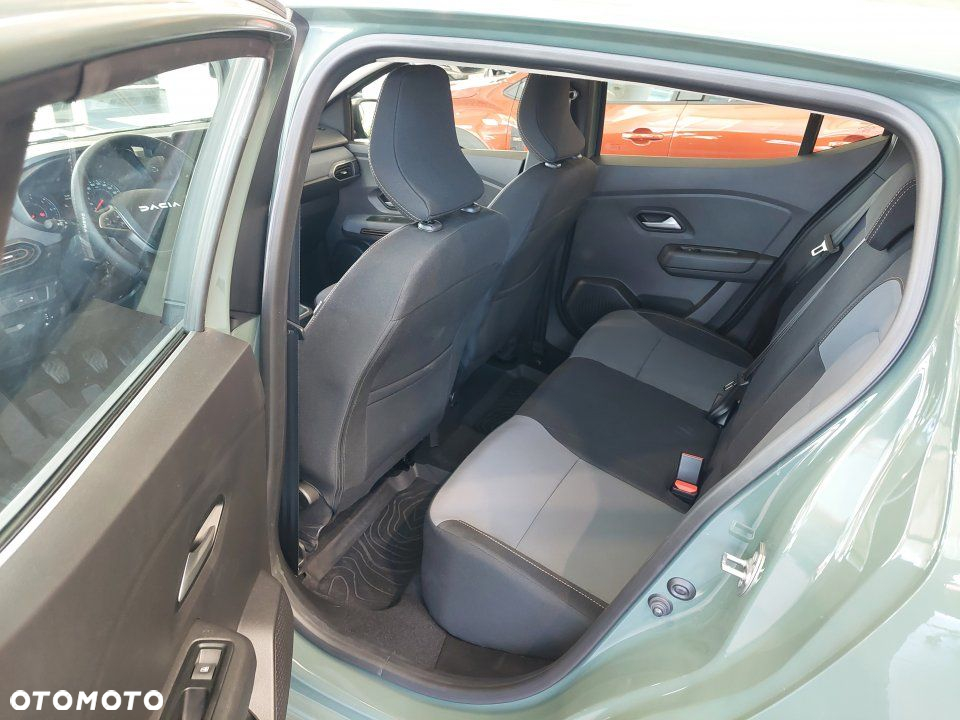 Dacia Sandero - 10