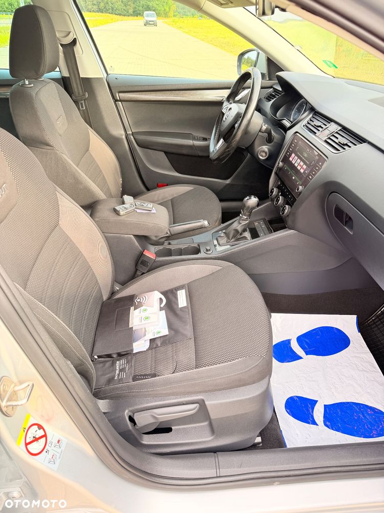Skoda Octavia 2.0 TDI 4x4 DSG Scout - 23