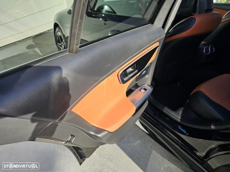 Mercedes-Benz C 300 e AMG Line - 22