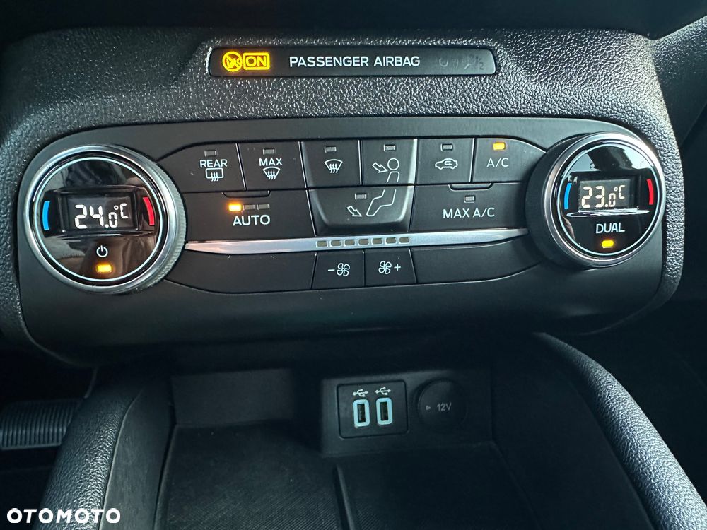 Ford Focus - 24