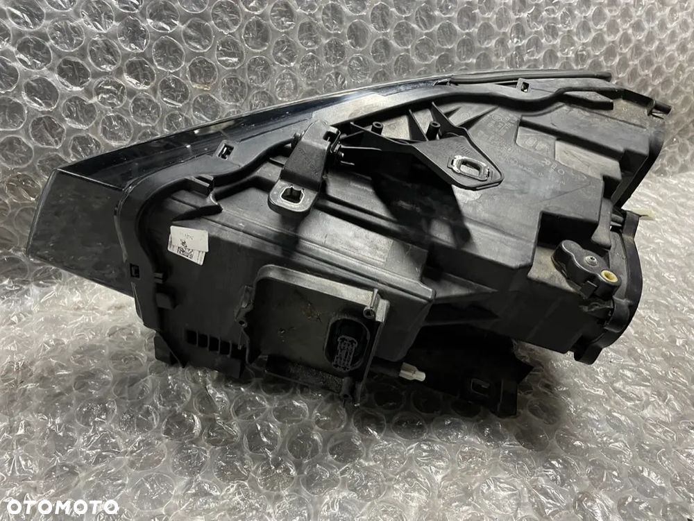 LAMPA PRZÓD PRAWA FULL LED AUDI Q2 81A 81A941034 - 9