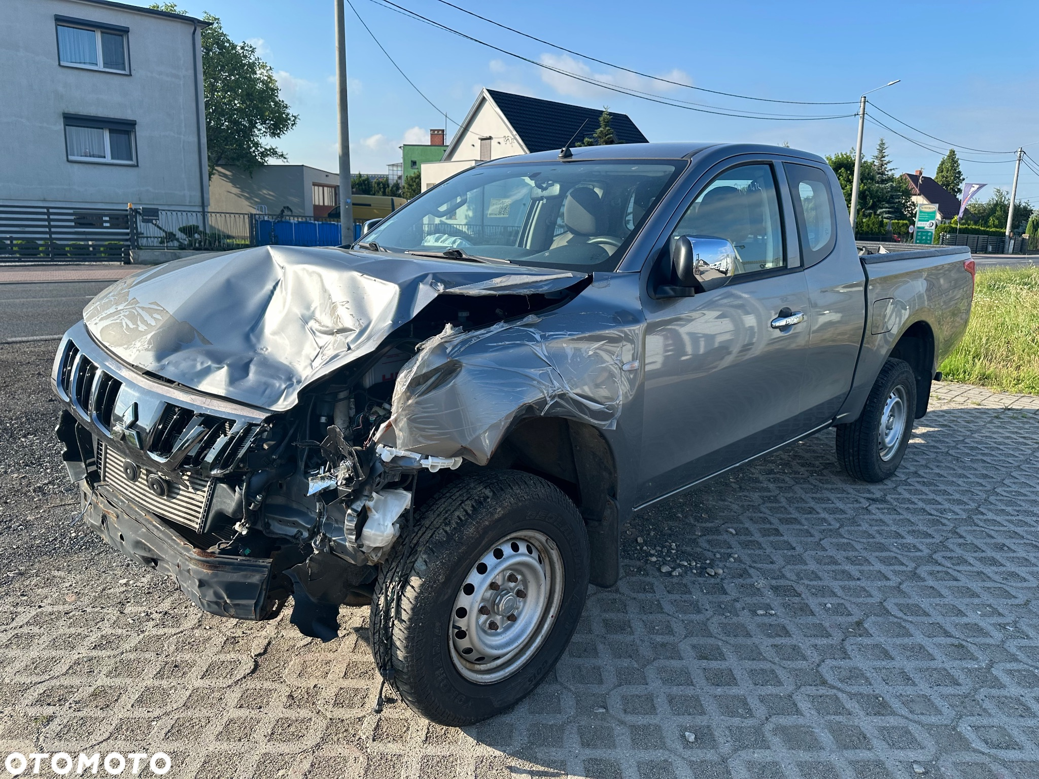 Mitsubishi L200 - 6