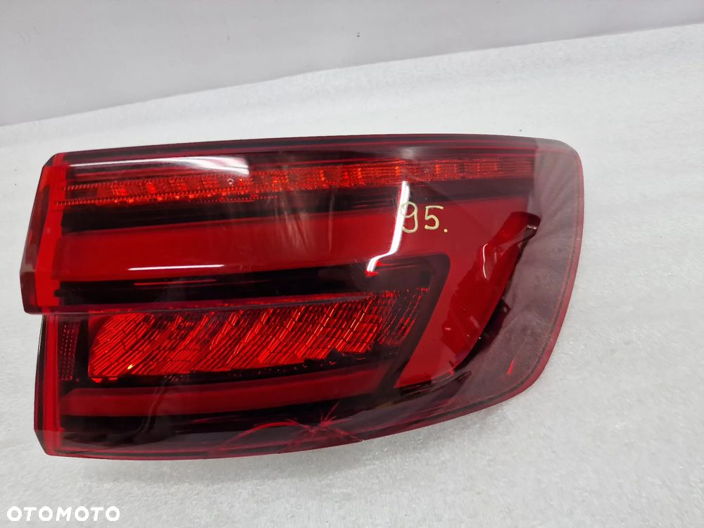 AUDI A4 B9 8W0 / 8W9 KOMBI MATRIX 15- PRAWA LED LAMPA TYLNA TYLNIA TYŁ , NR 8W9945092C , NR AUKCJI LMT95 - 1