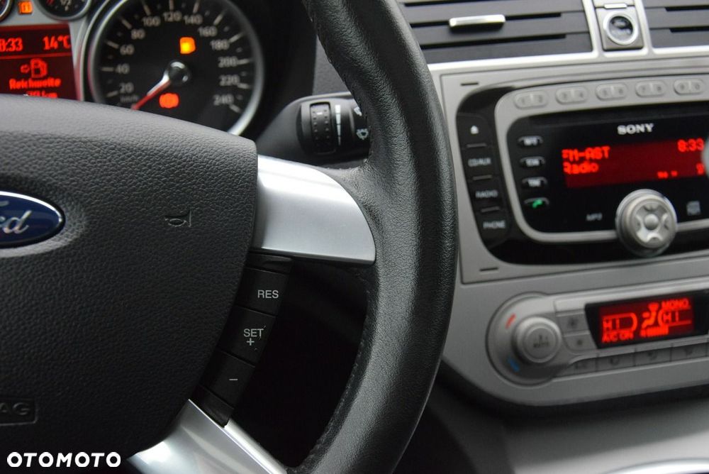 Ford Kuga 2.0 TDCi 4x4 Titanium - 36