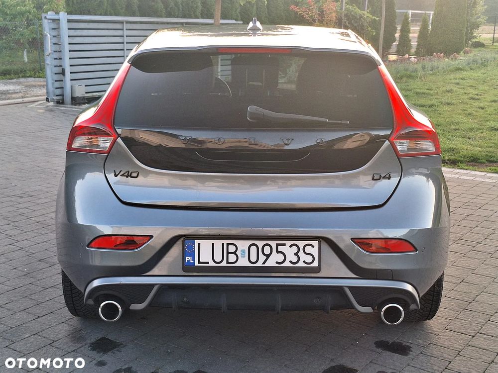 Volvo V40 D4 Momentum - 15