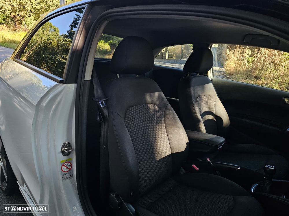 Audi A1 1.6 TDI S-line - 21