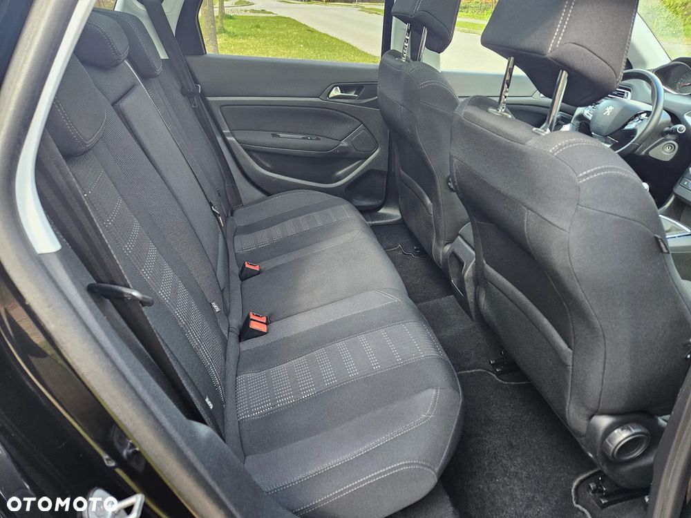 Peugeot 308 1.6 BlueHDi Business Line S&S - 25